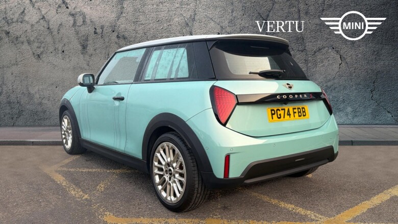 MINI Cooper 2.0 S Exclusive 3dr Auto Petrol Hatchback